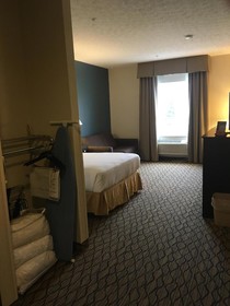 Holiday Inn Express & Suites Cadillac