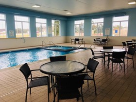 Holiday Inn Express & Suites Cadillac