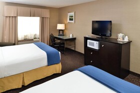 Holiday Inn Express & Suites Charlotte