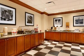 Hampton Inn & Suites Detroit/Chesterfield