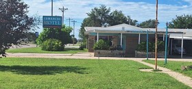 Comanche Inn
