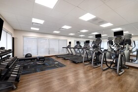 Holiday Inn Express & Suites Detroit - Dearborn