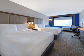 Holiday Inn Express & Suites Detroit - Dearborn