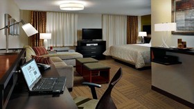 Staybridge Suites Dearborn Michigan Avenue