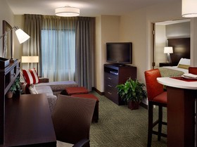 Staybridge Suites Dearborn Michigan Avenue