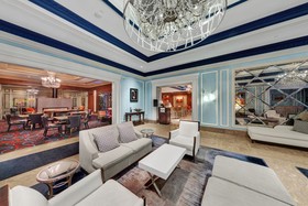 The Henry - Autograph Collection