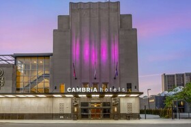 Cambria Hotel Detroit Downtown