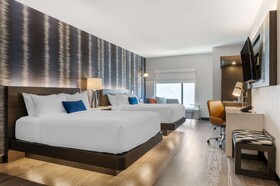 Cambria Hotel Detroit Downtown