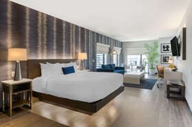 Cambria Hotel Detroit Downtown