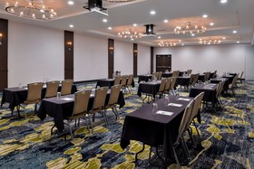 Holiday Inn Hotel & Suites Farmington Hills Detroit NW