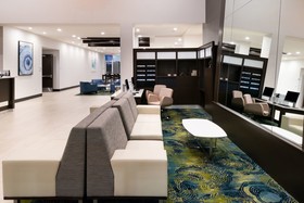 Holiday Inn Hotel & Suites Farmington Hills Detroit NW