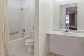 Knights Inn Detroit Area/farmington Hills