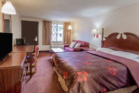 Knights Inn Detroit Area/farmington Hills