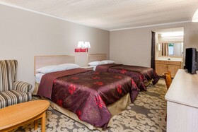 Knights Inn Detroit Area/farmington Hills