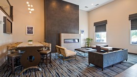 Best Western Plus Flint Airport Inn & Suites
