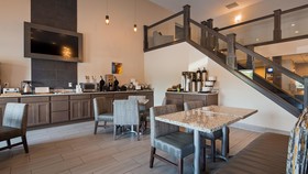 Best Western Plus Flint Airport Inn & Suites