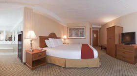 Holiday Inn Express Flint-Campus Area