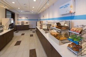 Holiday Inn Express & Suites Gaylord