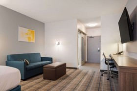 MainStay Suites