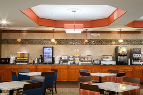 Comfort Suites South