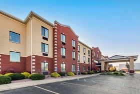 Comfort Suites South