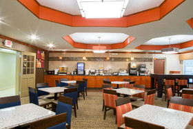 Comfort Suites South
