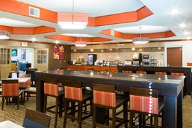 Comfort Suites South