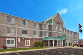 Country Inn & Suites by Radisson, Big Rapids, MI