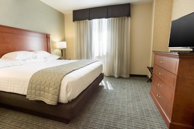 Drury Inn & Suites Grand Rapids
