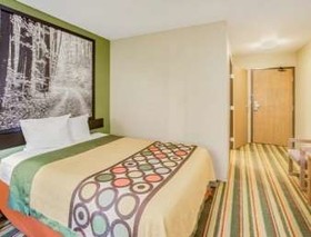 Super 8 by Wyndham Grayling