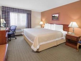 Days Inn by Wyndham Hillsdale