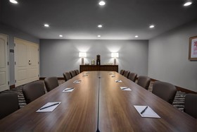 Staybridge Suites - Holland