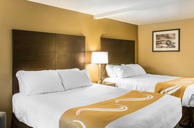 Quality Inn & Suites Houghton