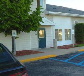 American Inn & Suites