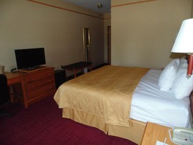 American Inn & Suites
