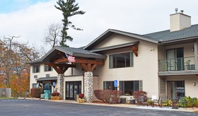 Beachfront Houghton Lake