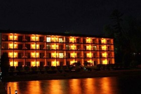 Beachfront Houghton Lake