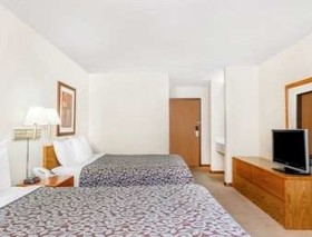 Days Inn by Wyndham Iron Mountain
