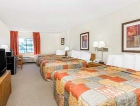Days Inn by Wyndham Iron Mountain