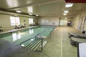 Holiday Inn Express Hotel & Suites Iron Mountain