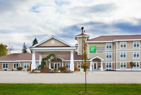 Holiday Inn Express Hotel & Suites Iron Mountain