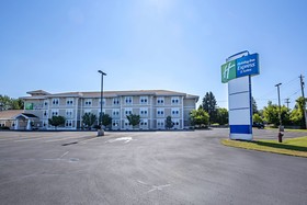 Holiday Inn Express Hotel & Suites Iron Mountain