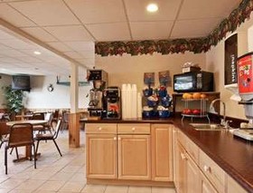 Hotel Iron Mountain Inn & Suites