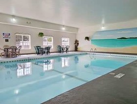 Hotel Iron Mountain Inn & Suites