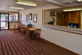 Magnuson Hotel Ironwood