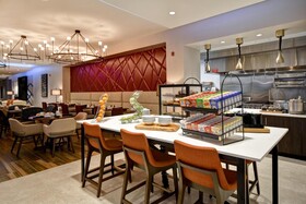 Hilton Garden Inn Lansing West