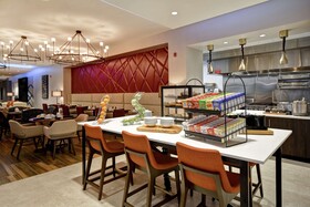 Hilton Garden Inn Lansing West