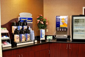 Holiday Inn Express Lapeer