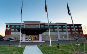 Holiday Inn Express and Suites Detroit Northwest - Livonia