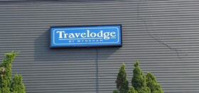 Travelodge by Wyndham Livonia Canton Novi Detroit Area